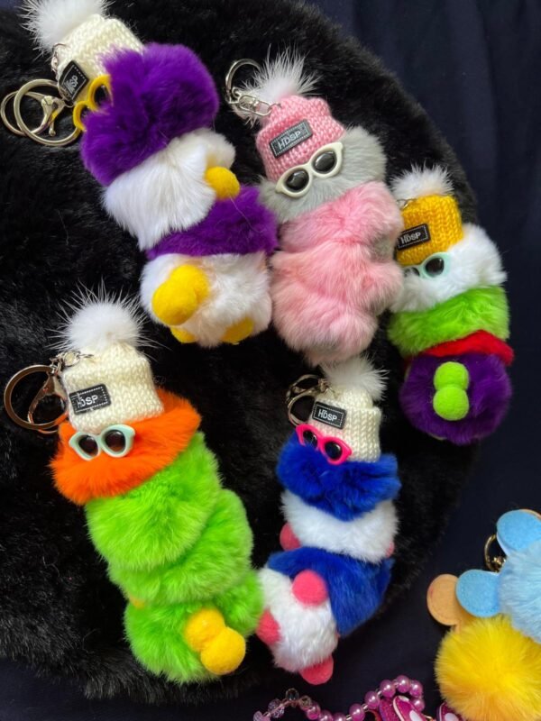 Porte-clés chenilles en peluche-Ultra colorés, stylés et irrésistibles !